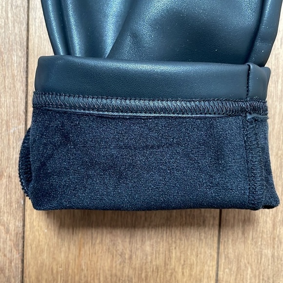 Patrizia Luca Milano faux leather leggings pants XS black shiny fleece lined NWT - Picture 14 of 14